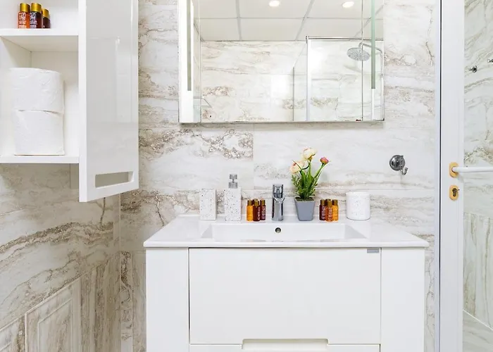 Castle 3br In Daire Filibe