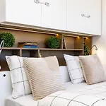 Castle 3br In شقة