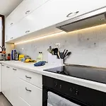 Castle 3br In