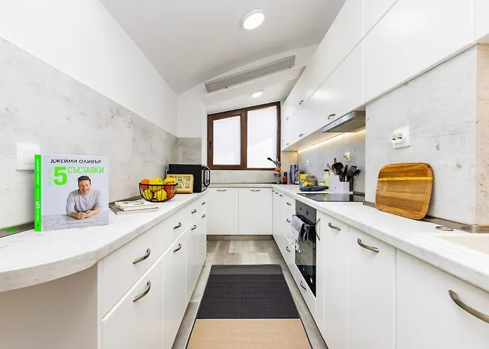 Lejlighed Castle 3br In *